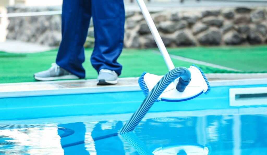 Pool Maintanance service