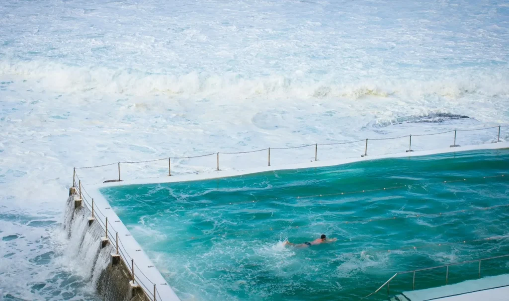 Swimming pool service